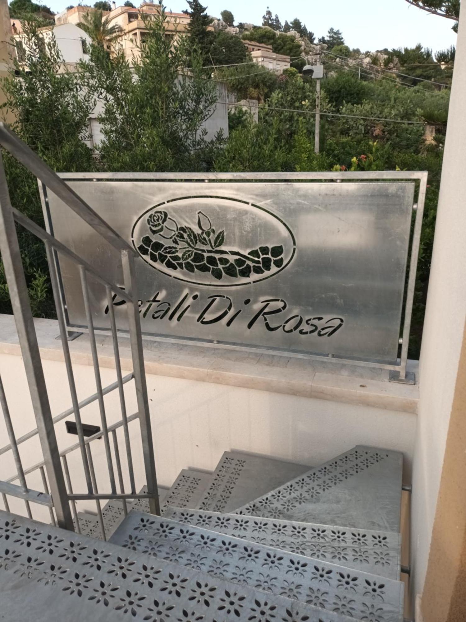 Appartamenti Petali Di Rosa Custonaci Exteriör bild